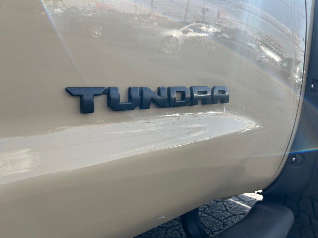 2019 Toyota Tundra Image 9