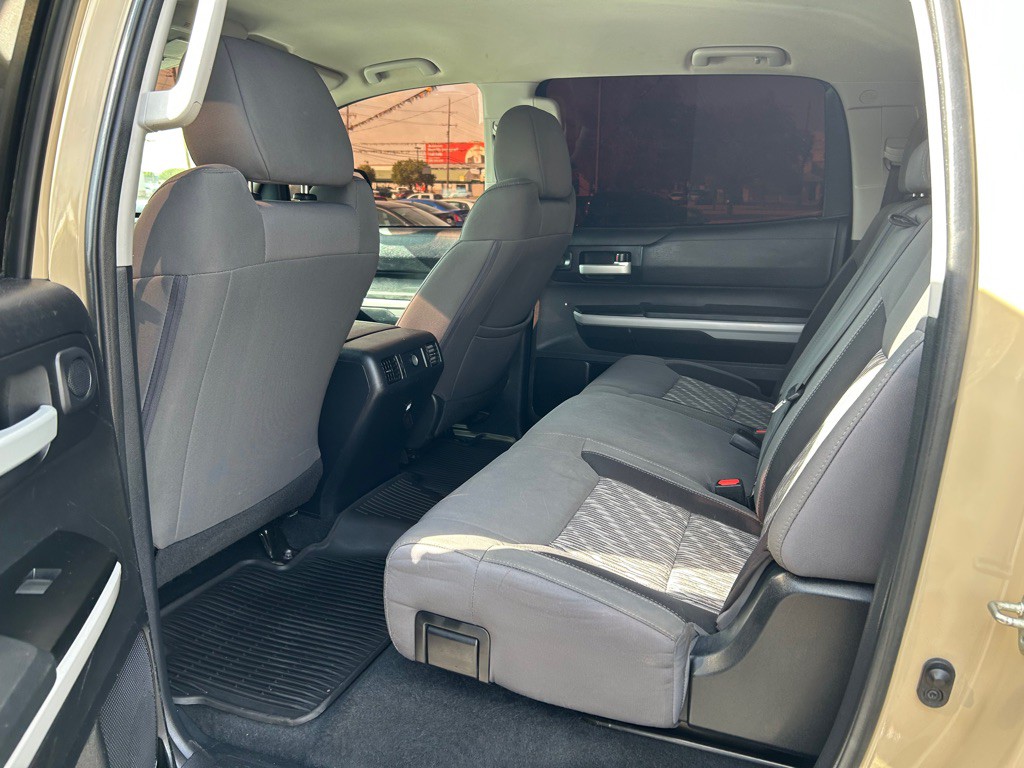 2019 Toyota Tundra Image 12