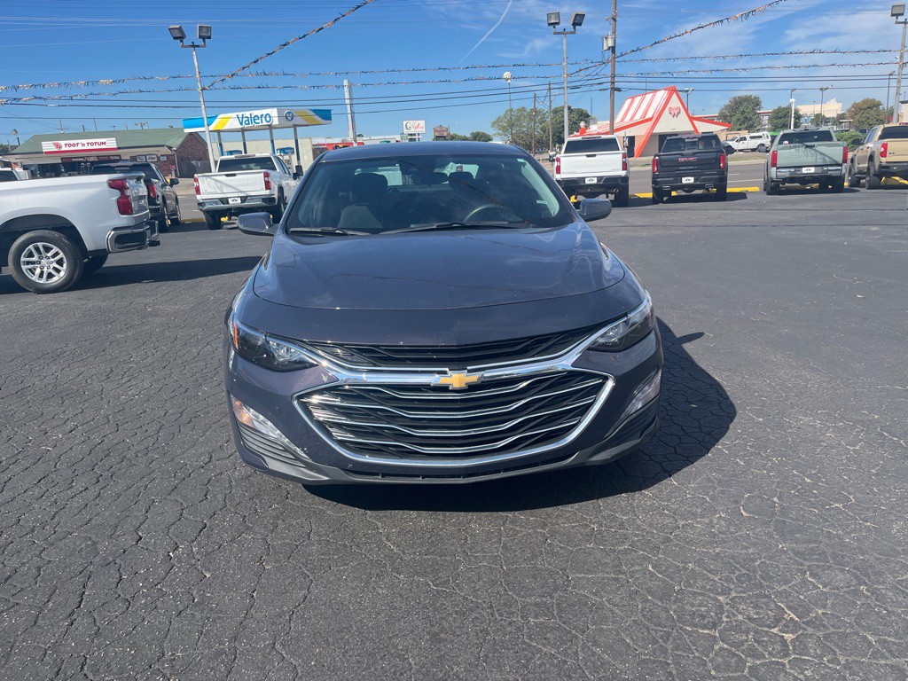 2025 Chevrolet Malibu Image 3