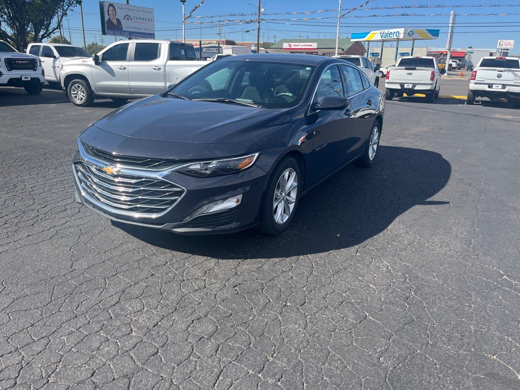 2025 Chevrolet Malibu Image 2