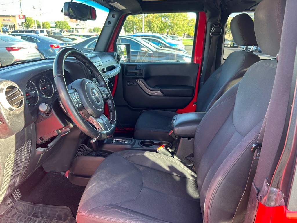2016 Jeep Wrangler Image 12