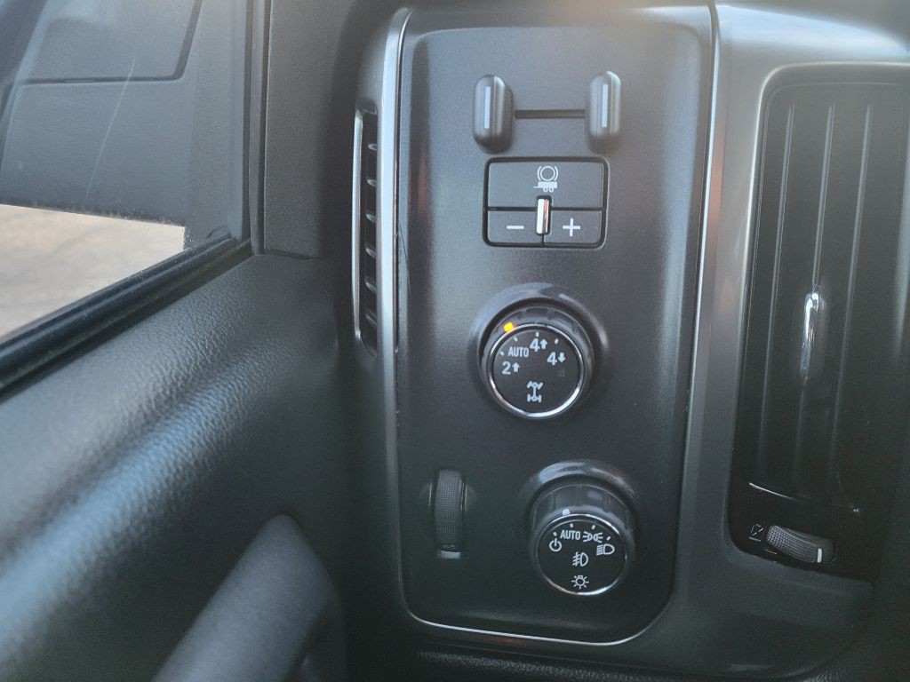 2015 Chevrolet Silverado 1500 Image 7