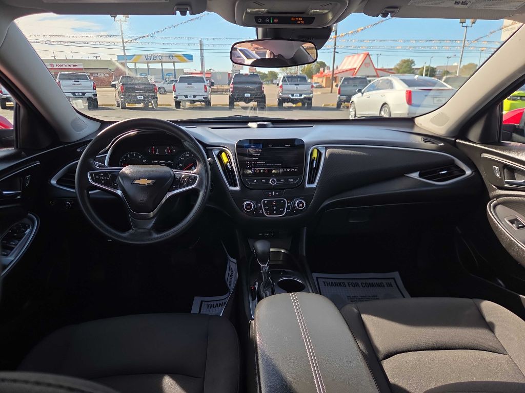 2025 Chevrolet Malibu Image 6