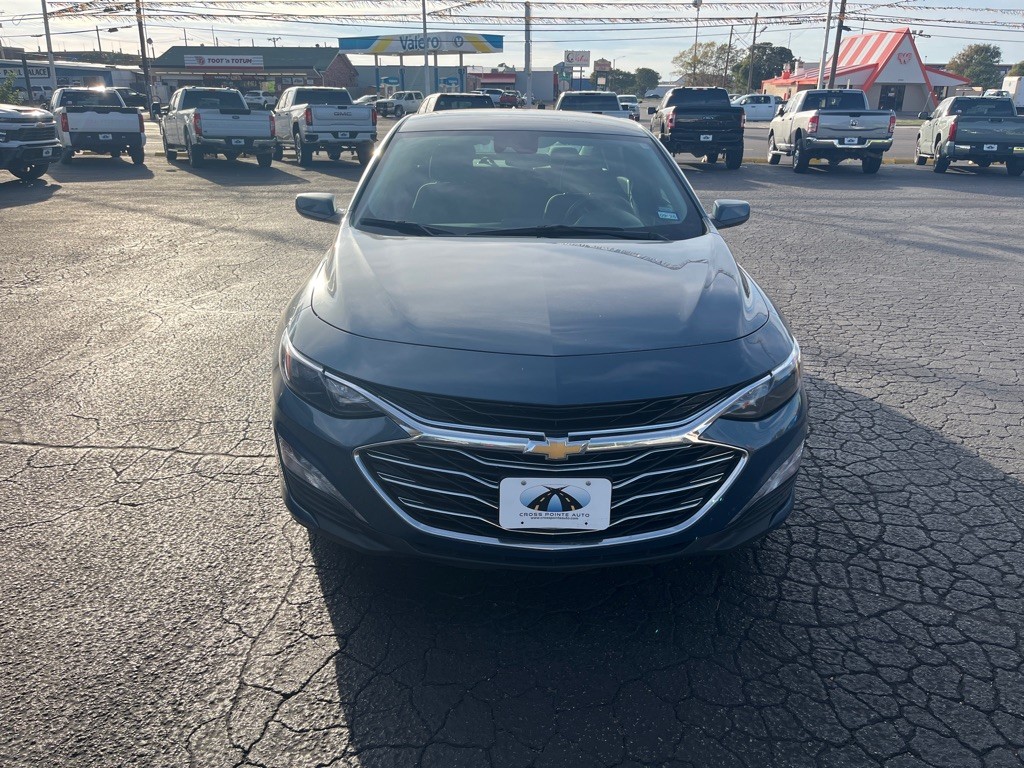 2025 Chevrolet Malibu Image 3