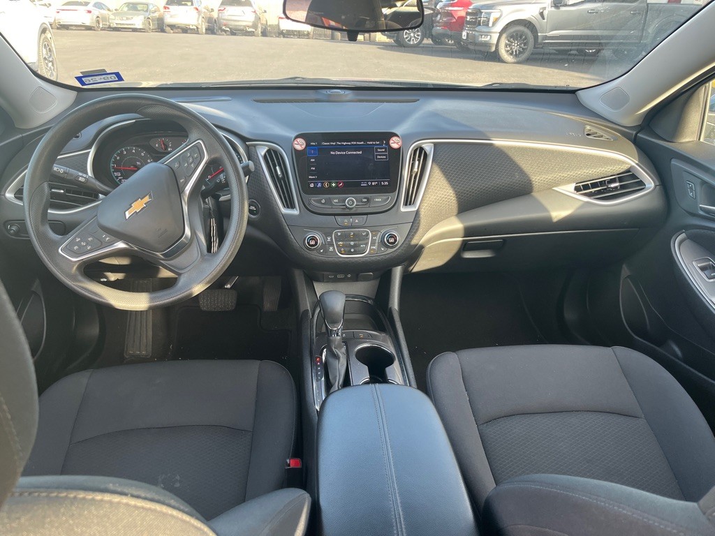2025 Chevrolet Malibu Image 8