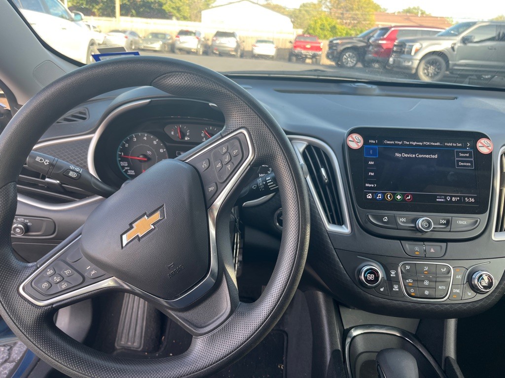 2025 Chevrolet Malibu Image 9