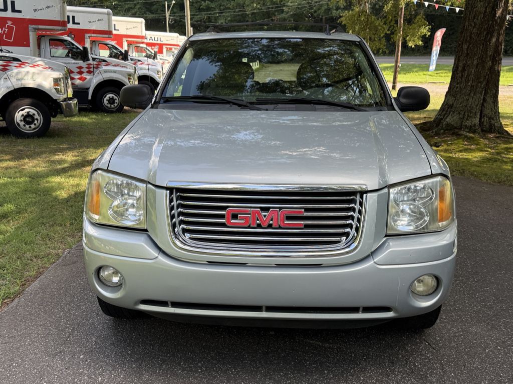 2007 GMC Envoy Image 2