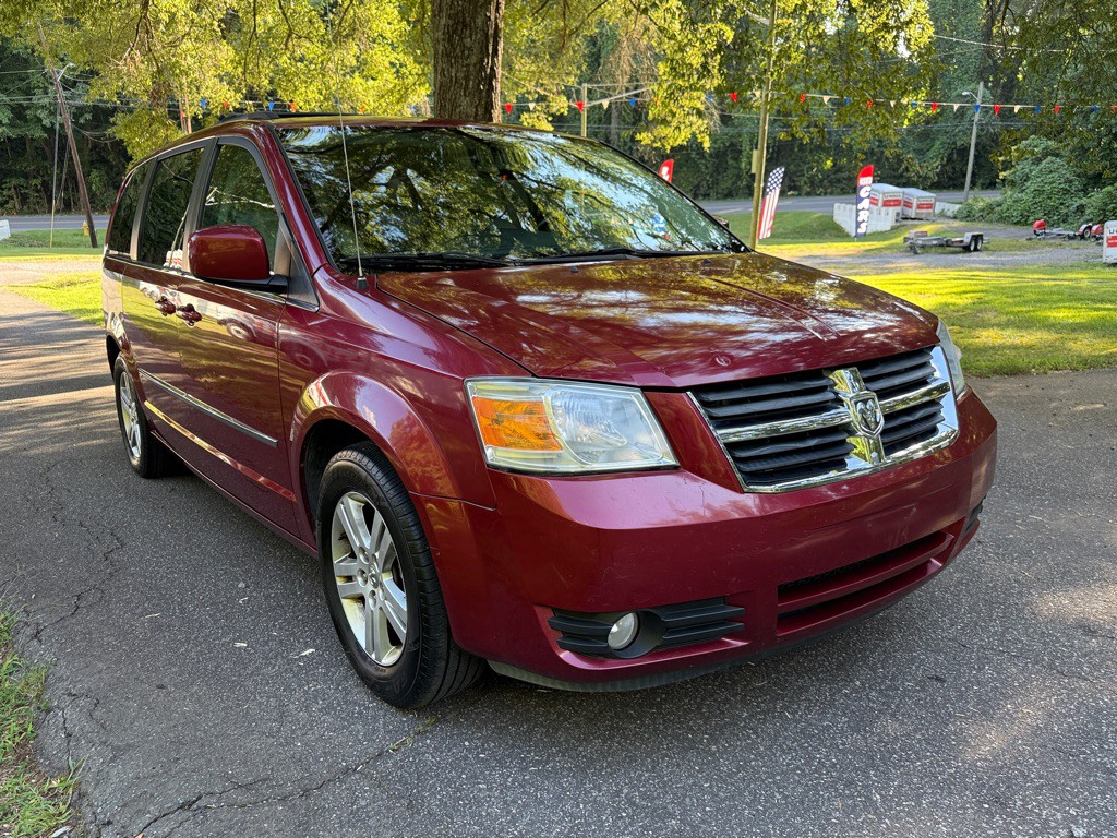 2010 Dodge Grand Caravan Image 1