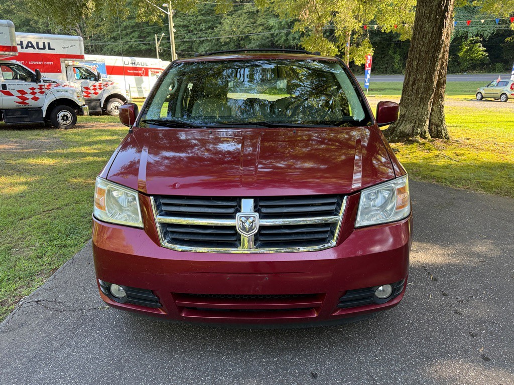 2010 Dodge Grand Caravan Image 2