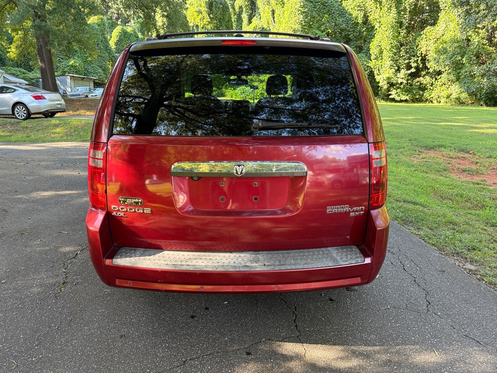 2010 Dodge Grand Caravan Image 5