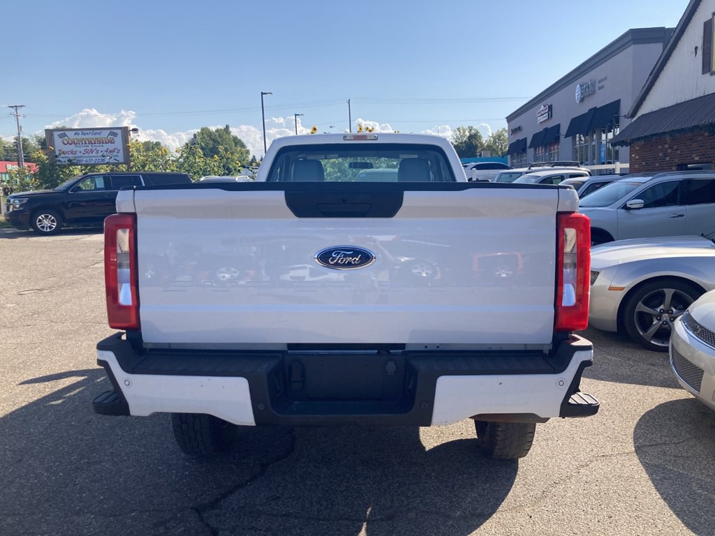 2015 Ford F-350 Image 5