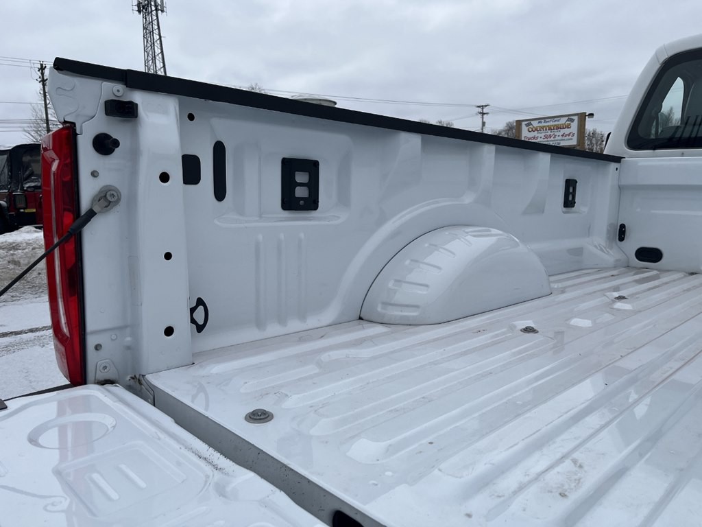 2015 Ford F-350 Image 8