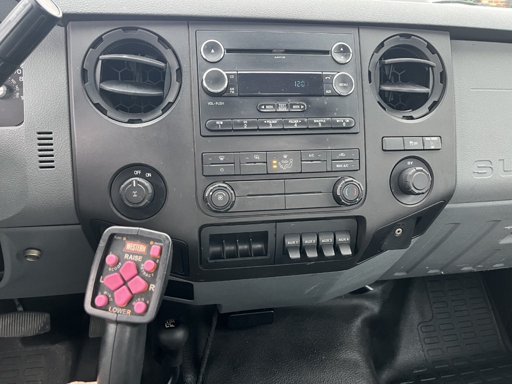 2015 Ford F-350 Image 16