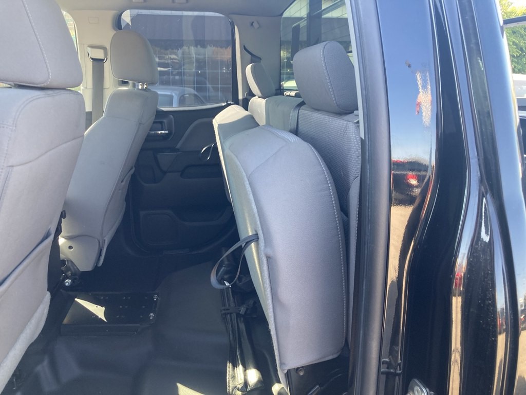 2018 Chevrolet Silverado 1500 Image 12