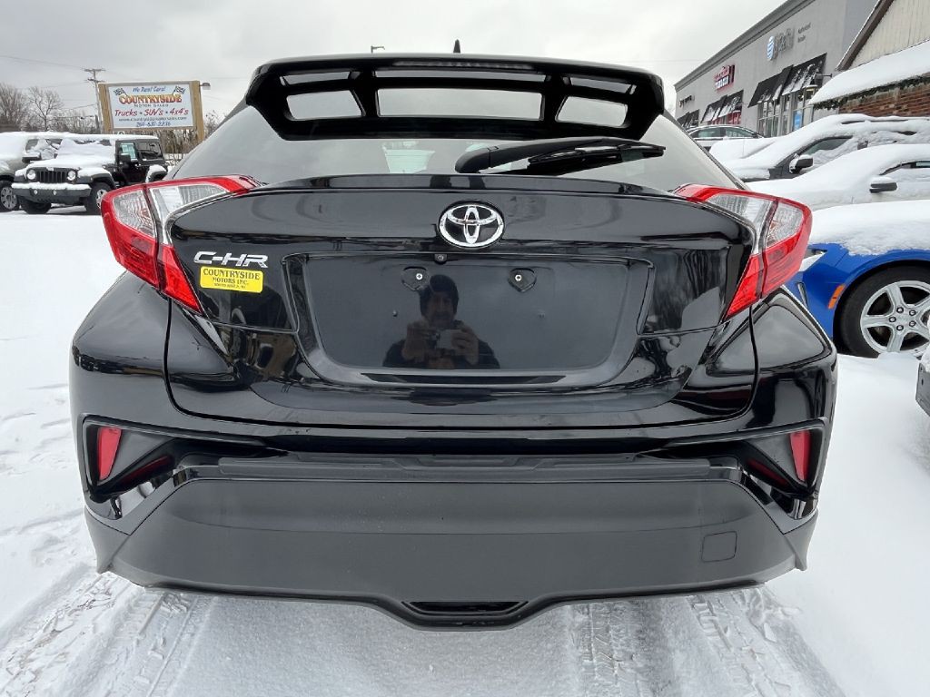 2018 Toyota C-HR Image 11