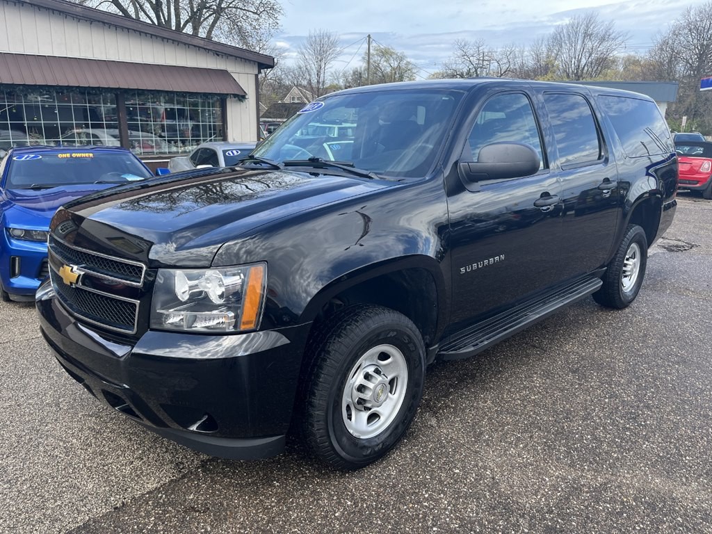 2013 Chevrolet Silverado 2500 Image 2