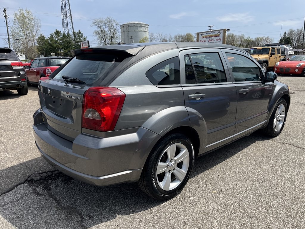 2011 Dodge Caliber Image 3