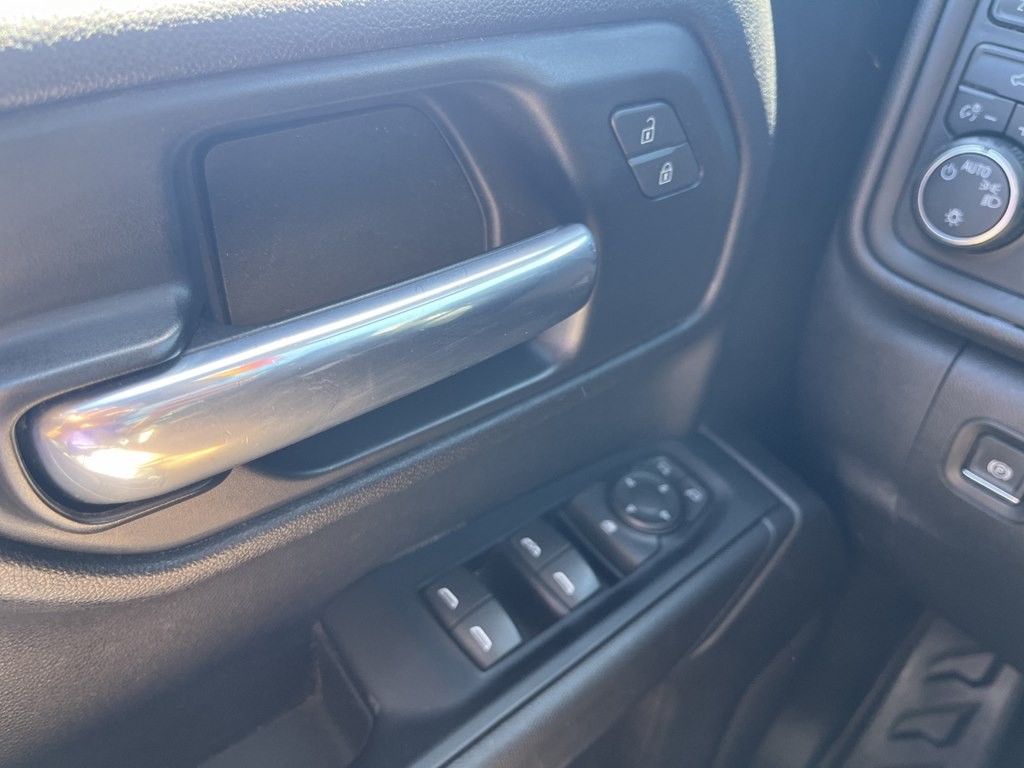 2019 Chevrolet Silverado 1500 Image 18