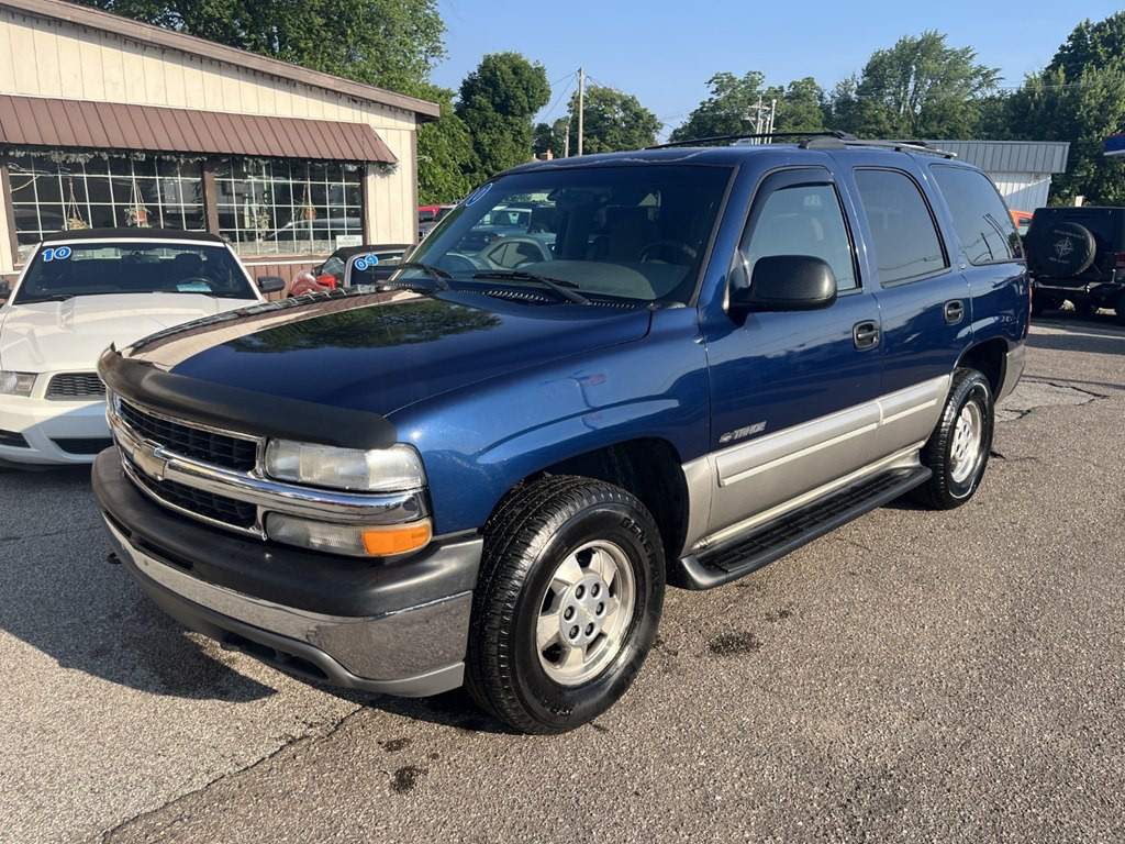 2000 Chevrolet Tahoe Image 2
