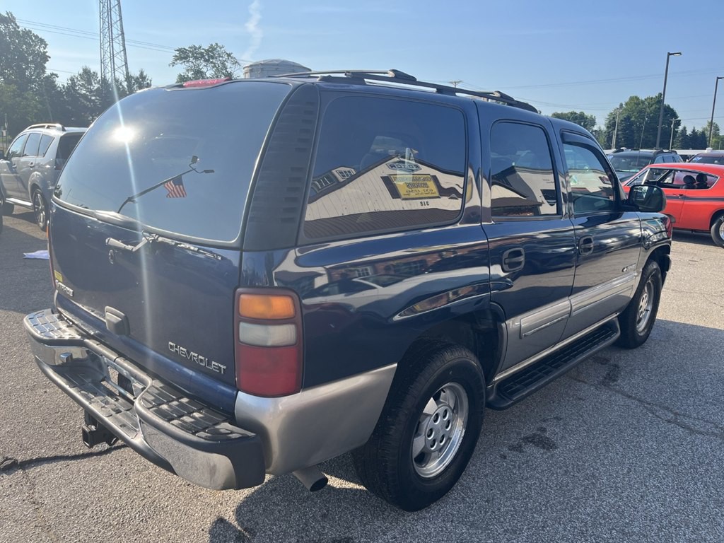 2000 Chevrolet Tahoe Image 3