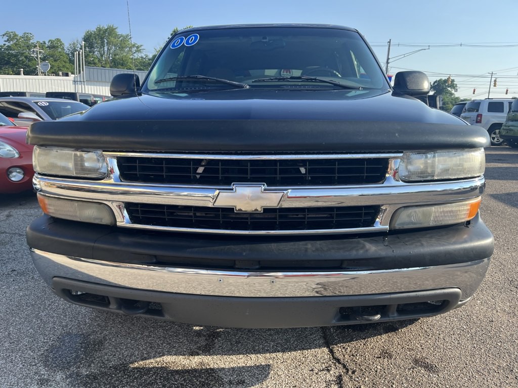 2000 Chevrolet Tahoe Image 4