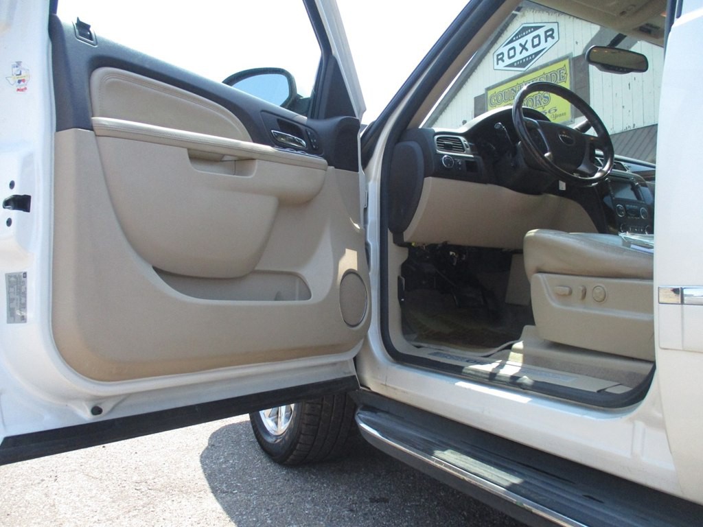 2010 GMC Yukon Image 6