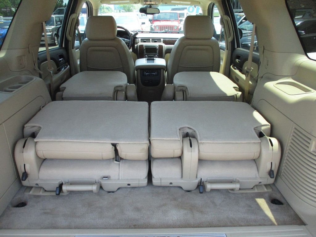 2010 GMC Yukon Image 9