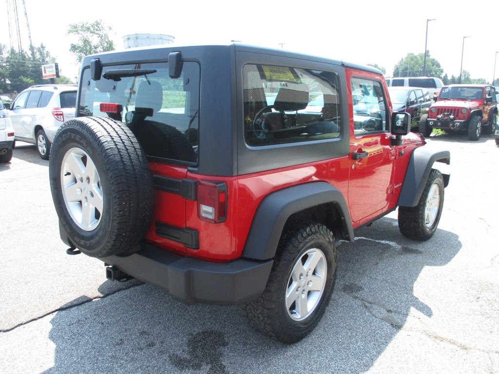 2012 Jeep Wrangler Image 2