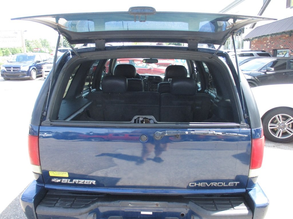 2002 Chevrolet Blazer Image 5
