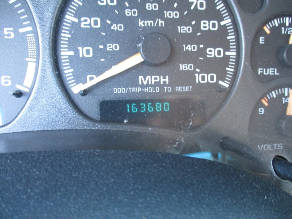 2002 Chevrolet Blazer Image 11