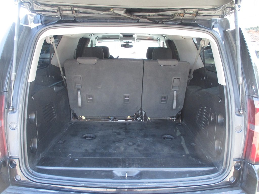 2018 Chevrolet Suburban Image 5