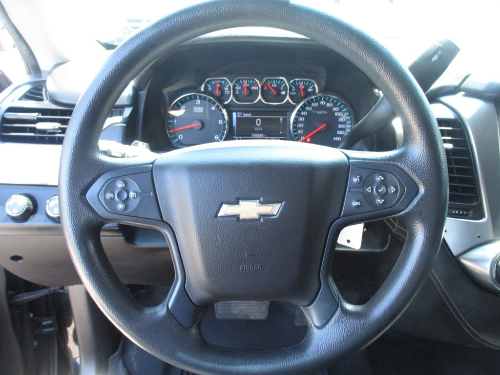 2018 Chevrolet Suburban Image 10