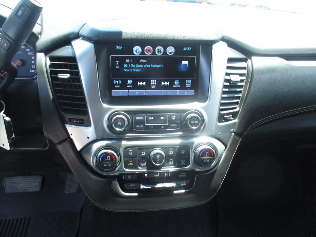 2018 Chevrolet Suburban Image 13