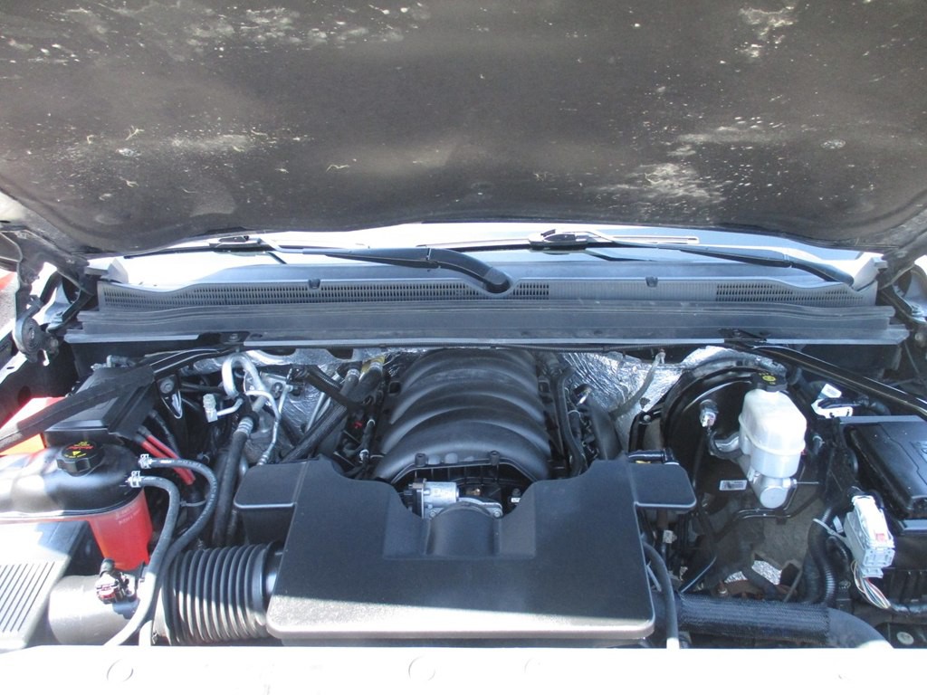 2018 Chevrolet Suburban Image 16