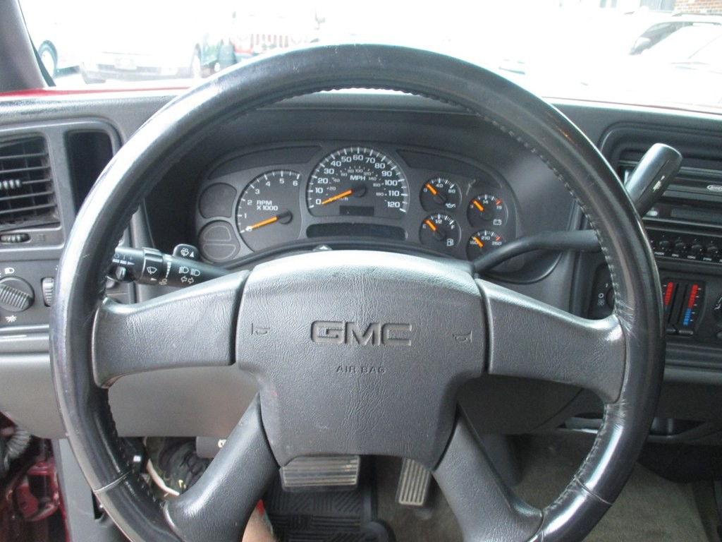 2003 GMC Sierra Image 12