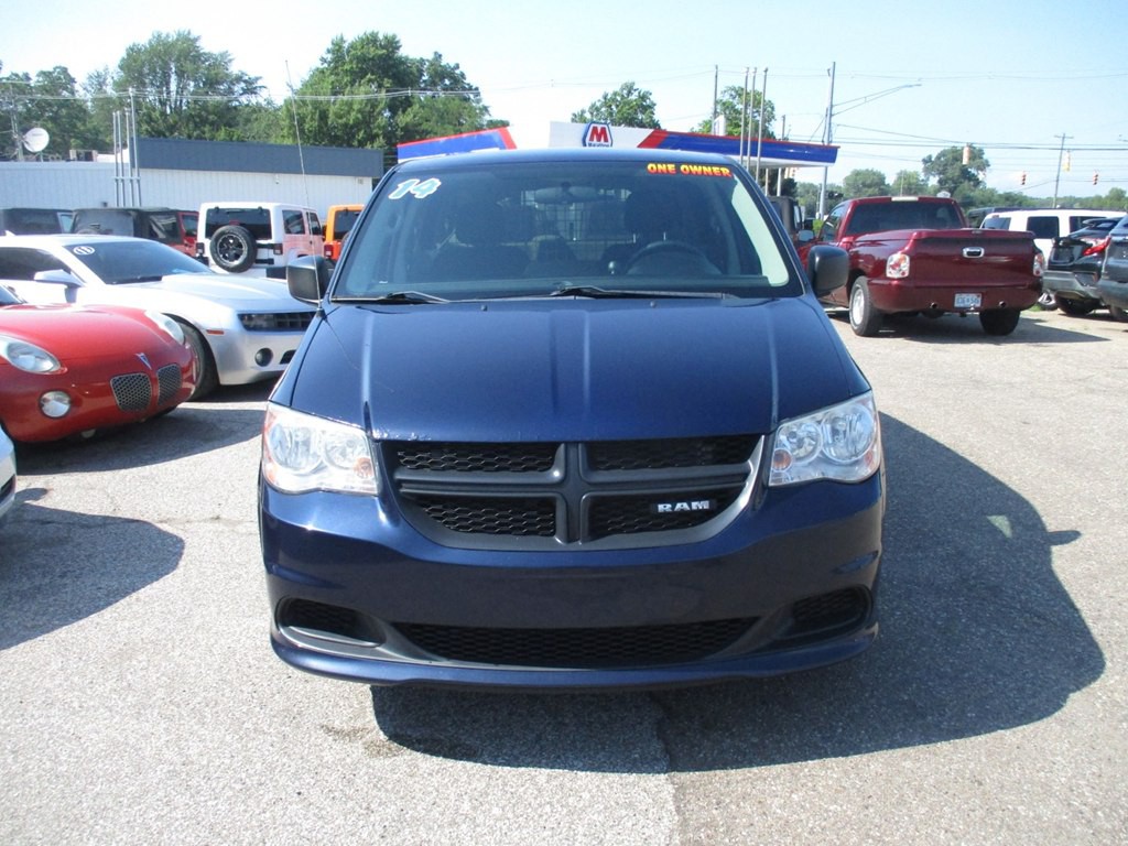 2014 RAM Tradesman Image 3