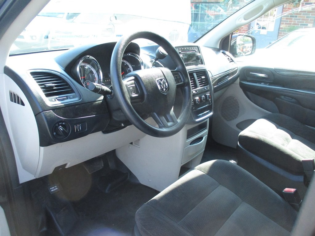 2014 RAM Tradesman Image 9