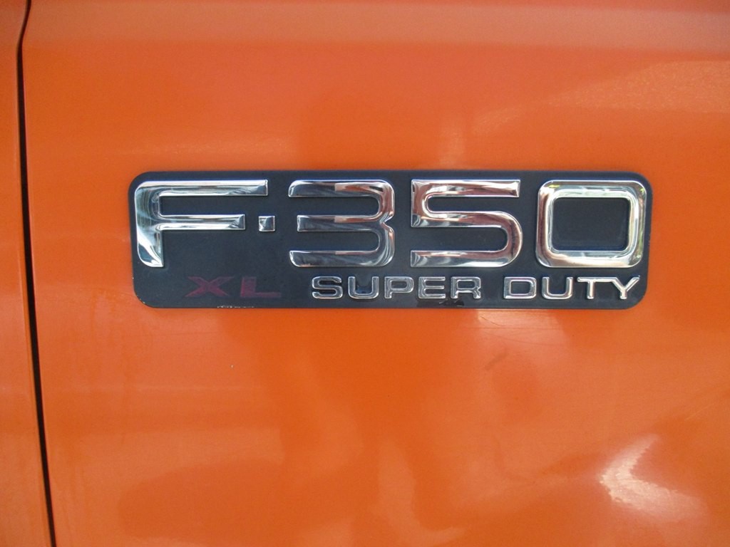 2003 Ford F-350 Image 6