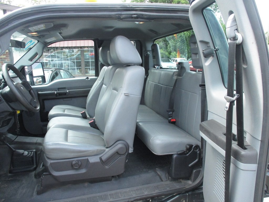 2012 Ford F-350 Image 7
