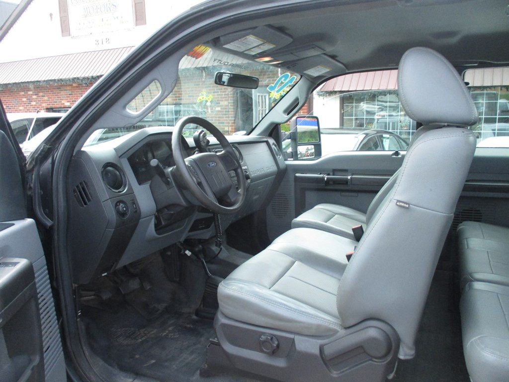 2012 Ford F-350 Image 8