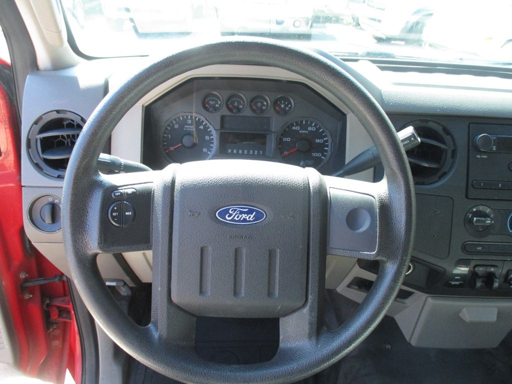 2008 Ford F-250 Image 9