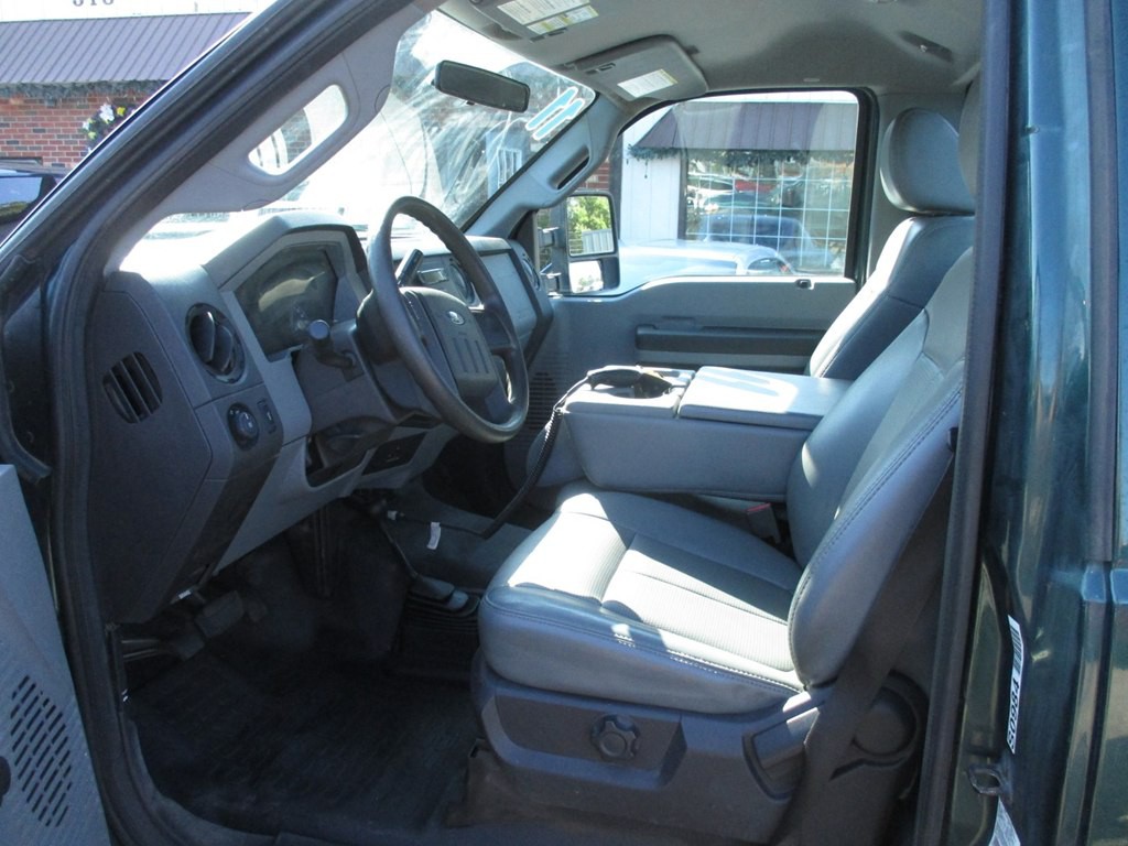 2011 Ford F-350 Image 7