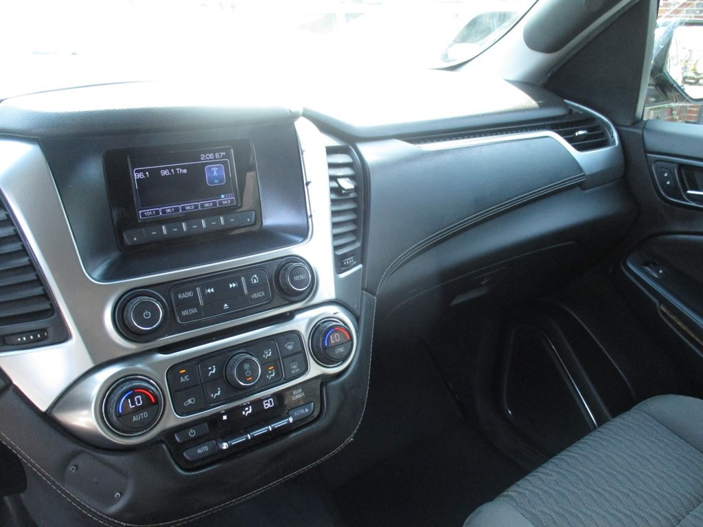 2017 Chevrolet Tahoe Image 10