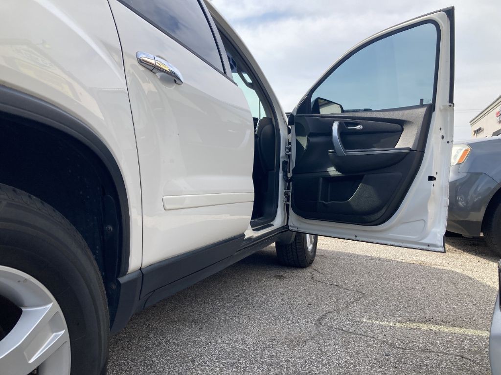 2008 GMC Acadia Image 7