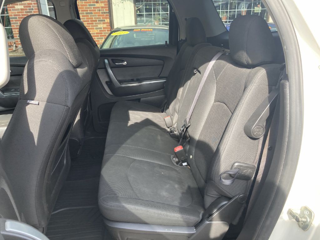 2008 GMC Acadia Image 9