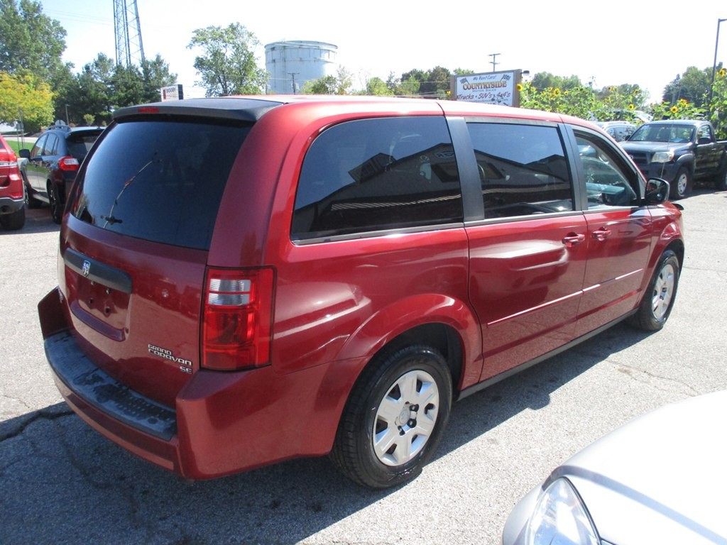 2009 Dodge Grand Caravan Image 2