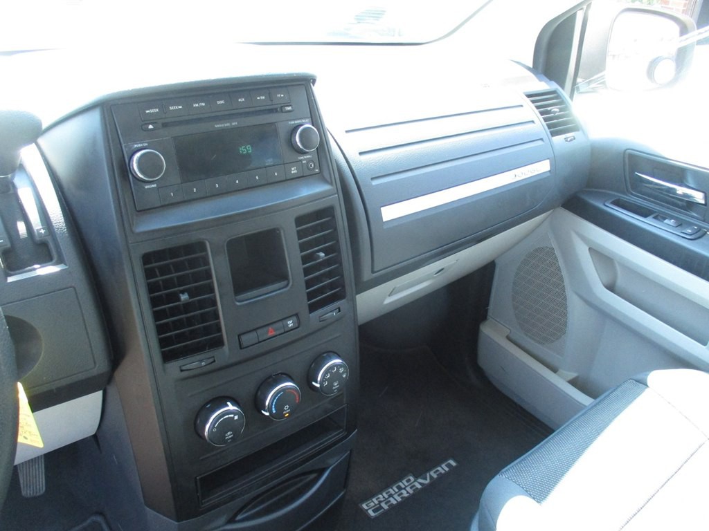 2009 Dodge Grand Caravan Image 7