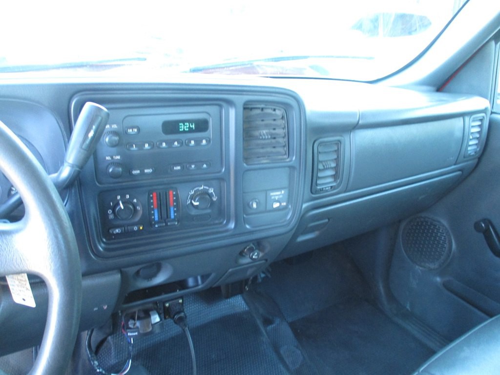 2005 Chevrolet Silverado 1500 Image 11