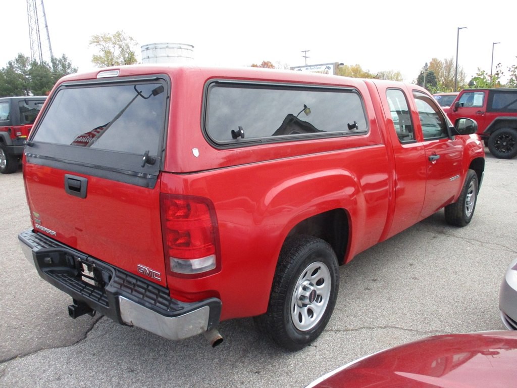 2010 GMC Sierra 1500 Image 2