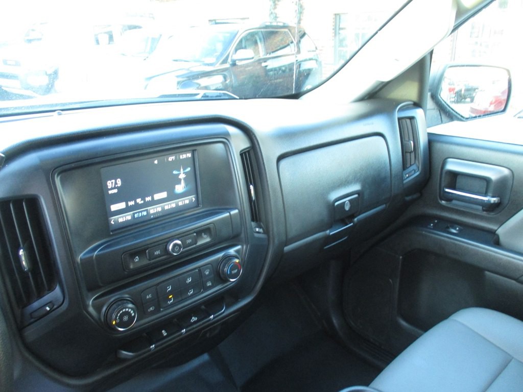 2018 Chevrolet Silverado 1500 Image 9